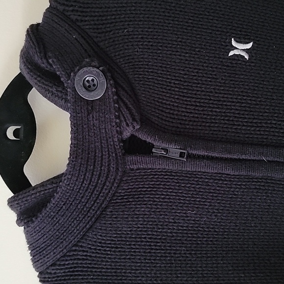 Hurley front zip cardigan, hooded sweater. Size Medium - Picture 5 of 8